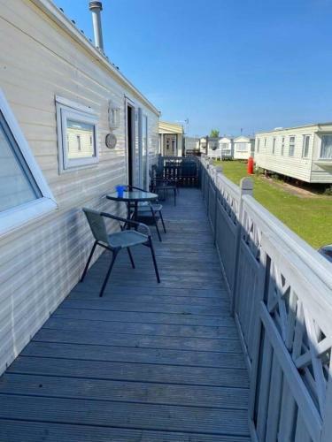 3 Bedroom Caravan Golden Palm Resort