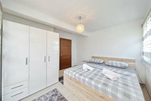Stylish And Modern Sea View Apartment Giulia