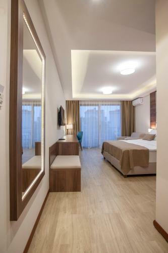 Hotel Twelve By Aycon