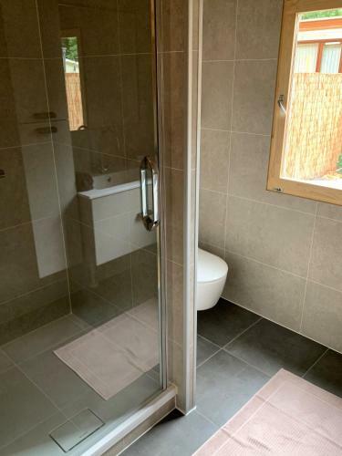 Nieuwe Tiny Lodges En Chalets Op Chaletpark Kempenbos