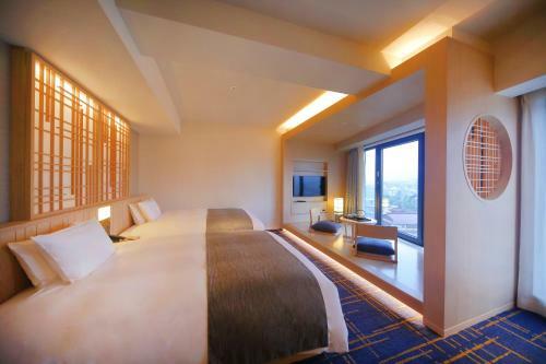SH By The Square Hotel Kyoto Kiyamachi