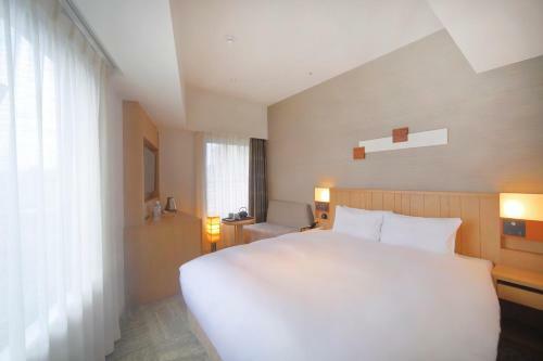 SH By The Square Hotel Kyoto Kiyamachi