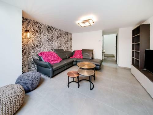 Modern Holiday Home In Marchin With Jacuzzi And Terrace