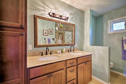 Lake Arrowhead Home With Fireplace And Game Room!