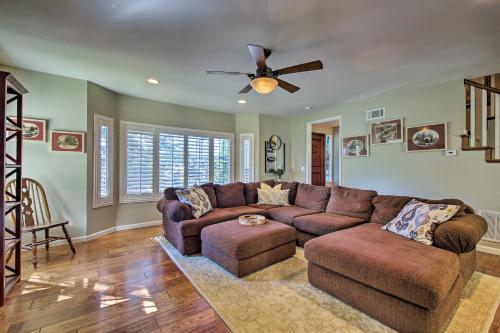 Lake Arrowhead Home With Fireplace And Game Room!