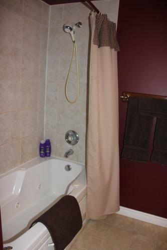 Golden Pathways Retreat B&B