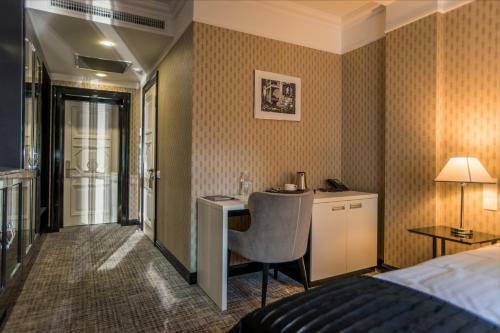 Hotel Wall Street By Ribas