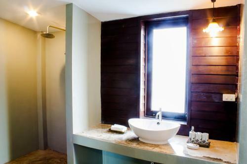 Hotel The Bank River House Ayutthaya