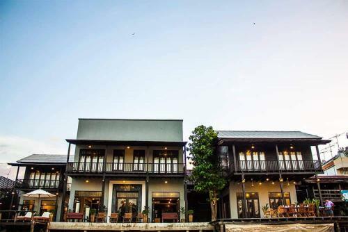 Hotel The Bank River House Ayutthaya