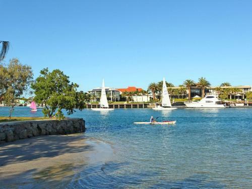Maui 6 - Two Bedroom Apartment On Parkyn Parade