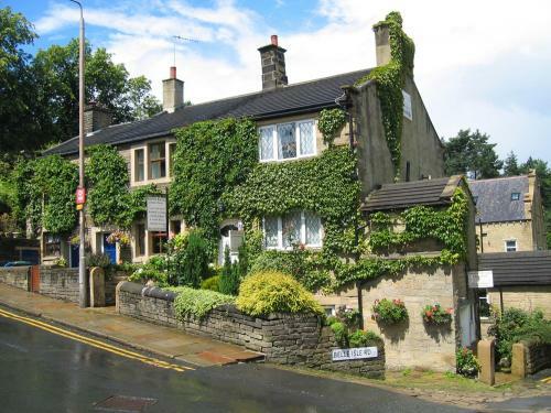 Hostal Rosebud Cottage Guest House