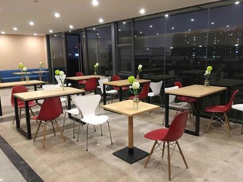 Ibis Styles Chengdu American Center Hotel