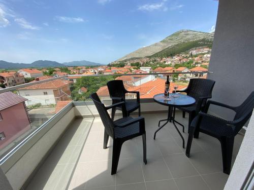 Apartamento Potpuno Opremljen Stan U Centru Trebinja