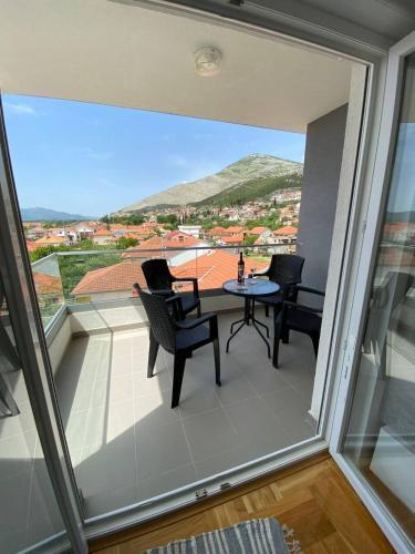 Apartamento Potpuno Opremljen Stan U Centru Trebinja