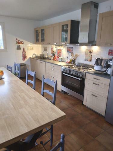 Hostal Room In Bb - At Ten Minutes From The Raviege Lake