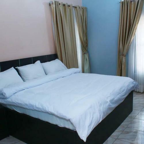 Neighborhood Hotels