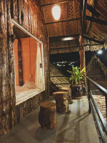 Lodge M�i L� Home & Cafe