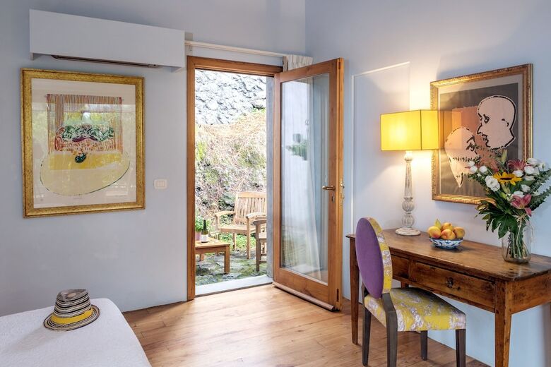 Agroturismo Monaci Delle Terre Nere