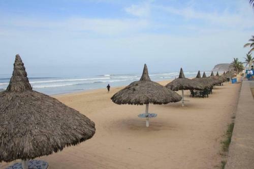 La Casa de La Playa Cerritos
