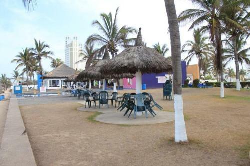 La Casa de La Playa Cerritos