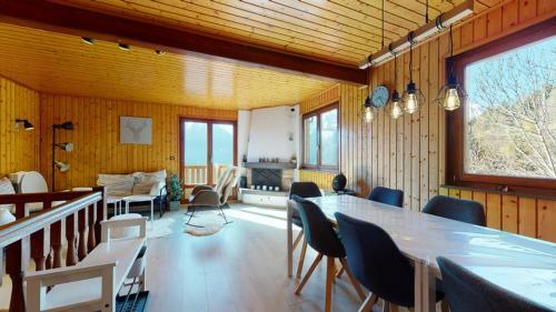 Charming Chalet With A Splendid View Of The Valais Mountains