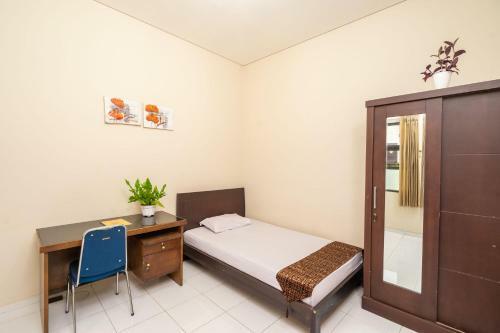 Hotel Umah Santi Depok