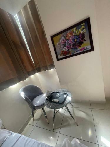 Hotel Oyo 88396 The Glory