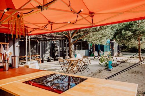 Hotel Raus Und Gut Glamping Am Gr�bendorfer See