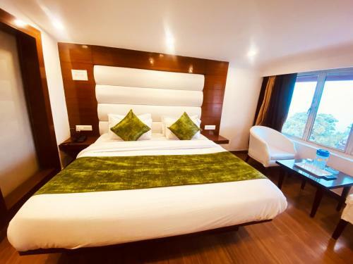 Hotel Royal Classic @ Mall Road Mussoorie