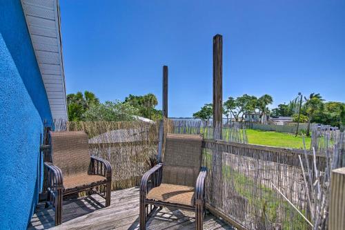 Waterfront Villa With Deck And Dolphin Watching!