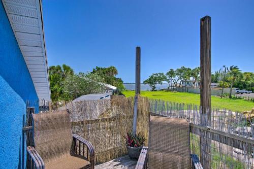 Waterfront Villa With Deck And Dolphin Watching!