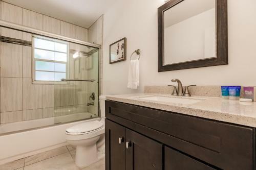 3br/2ba Home W/ Pool - 1 Mile From Beach