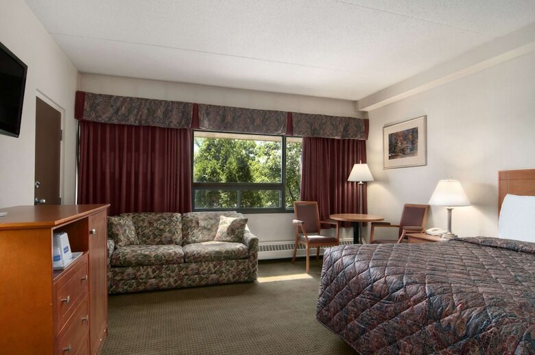 Hotel Travelodge Edmonton East