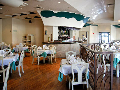 Porto Novo Hotel & Suites