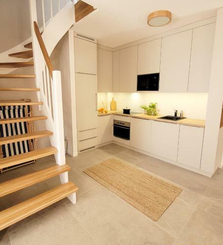 Apartamento Coastal Retreat W/ Balcony, Shared Pool&tennis