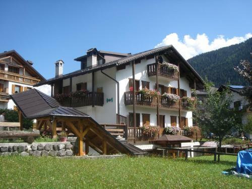Hotel Albergo Ombrettola
