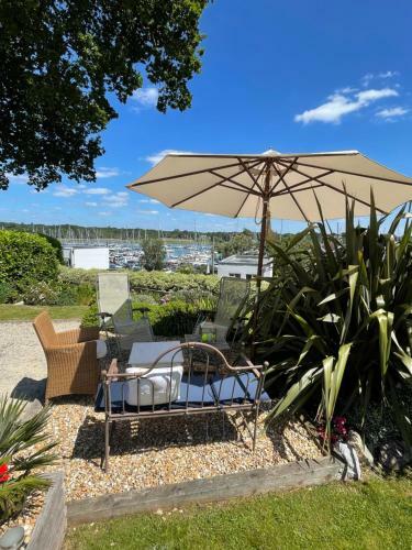 Mediterranean Style Single Storey 4 Bedroom Home
