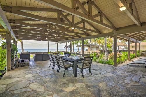 Elegant Oceanfront Villa With Lanai And Tiki Bar!