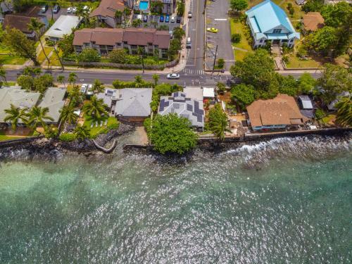 Oceanfront Lahaina Front Street Private Home