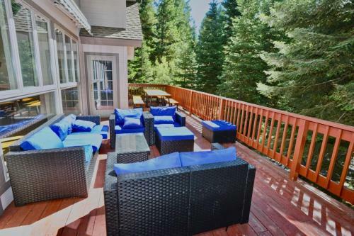 Spring Mountain Manor By Casago Mccall - Donerightmanagement