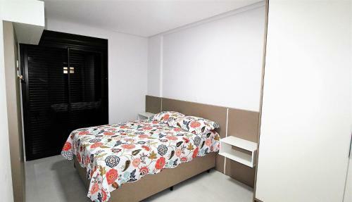 1086 - Apartamento T�rreo Com Jacuzzi No Centro de Bombinhas