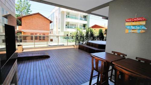 1086 - Apartamento T�rreo Com Jacuzzi No Centro de Bombinhas