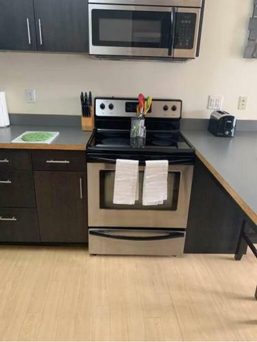 Apartamento Huge, Modern 1bdrm Near Downtown Des Moines