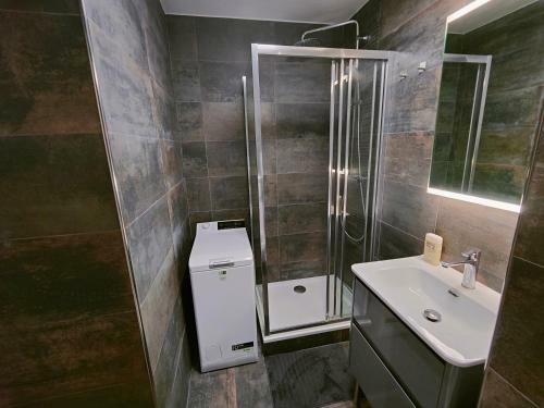 Apartamento Charmant Studio Au Coeur de La D�fense