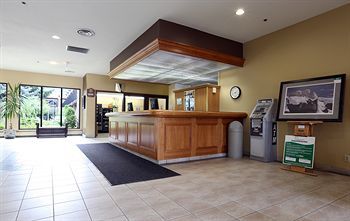 Village Green Hotel And Casino - Standard Cb