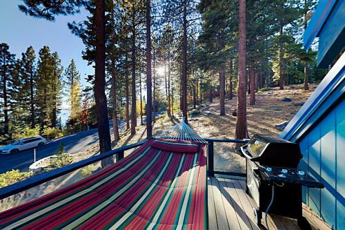 Lake View Escape