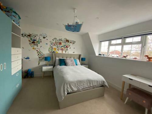 Villa Stunning 5 Bed House In Surrey