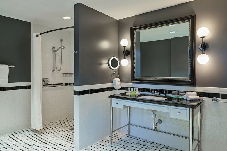 Hotel Le Meridien Dallas, The Stoneleigh
