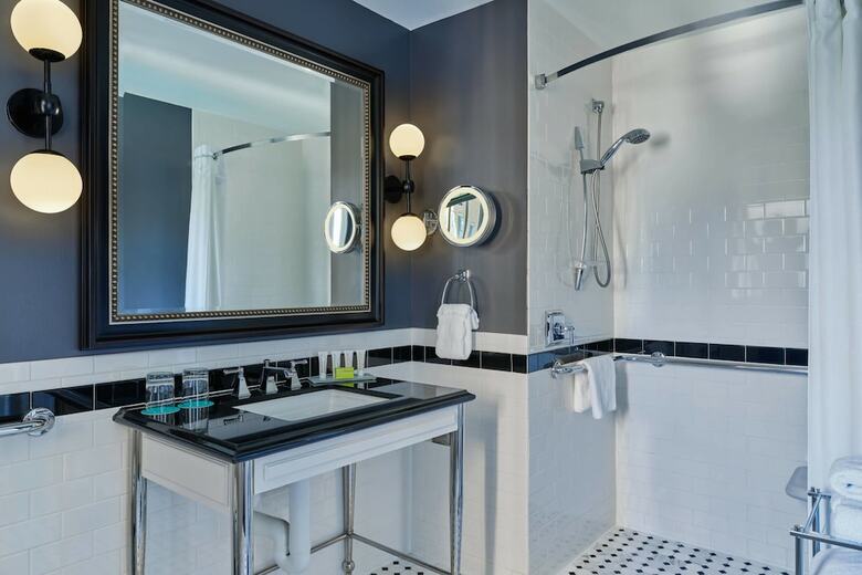 Hotel Le Meridien Dallas, The Stoneleigh