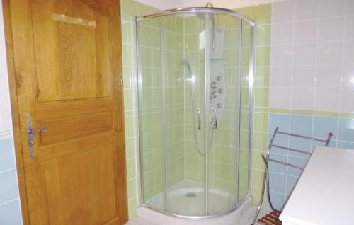 Holiday Home La Croupte J-839